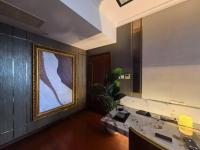 Panoramic views of the Bund and the Yangtze River, adjacent to the Oriental Pearl Tower, a top-tier luxury residence in Shanghai - Bed and Breakfast Sjanghai