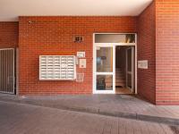 2-Zimmer City Apartment Berlin Mitte 50m2 - U-Bahn Leopoldplatz by Rooms Berlin - B&B Berlino