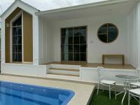 บ้านสวนแสงหล้า วิลล่า รีสอร์ท - B&B Ban Nong Khayat