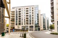 Modern 2-Bed Apartment by the Thames - B&B London