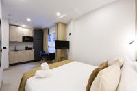 Habitación con cama grande 