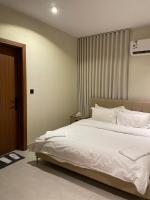 شقة فاخرة بغرفتين نوم وصالة - Ferienwohnung Riad