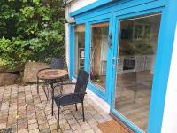 Stilvolles Studio mit Terrasse und Stellplatz - B&B Tiefenbronn