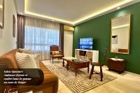 Élégance Centrale Face TGV & à 5 min de la Mer - B&B Tangeri