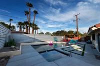 Saltwater Pool and Mountain Views - B&B Palm Springs