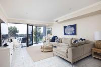 On the Beach Getaway - B&B One Mile