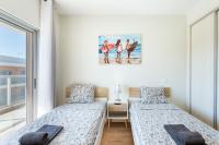 Your Algarve Base -Bright 2BR with Pool & Terrace - B&B Portimão