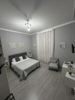 La Casa di Elvira Materdei - B&B Napoli