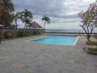Beachfront Private VILLA & POOL - B&B Banjar