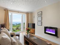 Peaceful Home Sea Views Private Parking - B&B Treknow