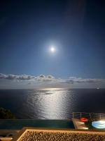 Villa Sabrina Riviera dei Fiori a Picco sul Mare con Piscina Privata ,WELLNESS & SPA - Chambres d'hôtes Imperia