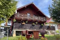 3 Bed Chalet Sleeps 8 -Fireplace & Enclosed Garden - Bed and Breakfast Sohodol