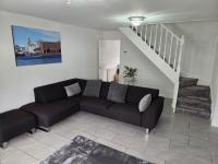 South Liverpool Cozy Home - B&B Halewood