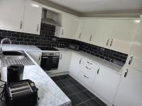 South Liverpool Cozy Home - B&B Halewood
