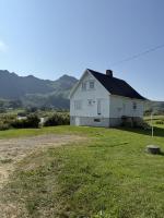 Peaceful retreat in Lofoten - B&B Sennesvik