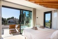 Two-Bedroom Apartment with Terrace and Sea View