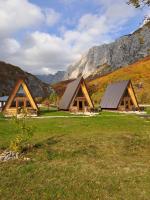 Wooden cottages KONAK - Bed and Breakfast Šavnik