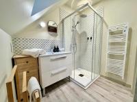 Pavillon d'entrée du Château - B&B Gennes