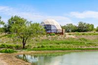 Luxury Glamping Dome on Texas Farm - B&B San Marcos