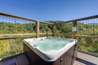 Game Room, Hot Tub, Pool and Views Gatlinburg Cabin - B&B Gatlinburg