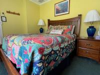 Double Room with Private Bathroom (Yellow)