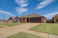 Pool Access: Newly Remodeled House in Broken Arrow - B&B Broken Arrow