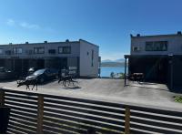 Modern apartment with carport near city and airport - Chambres d'hôtes Tromsø