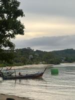 Chaota Modern House - B&B Ban Ao Makham