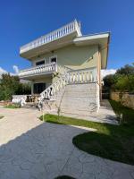 Vila Blue River - Bed and Breakfast Orikum