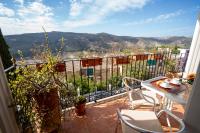 Encanto en Iznájar con terraza y vistas a la montaña - B&B Iznájar