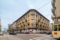 Classbnb - Luxurious and spacious 5-bedroom and 5-bath apartment, just 3 minutes from Milan central station metro, M2 green M3 yellow lines - Chambres d'hôtes Milan