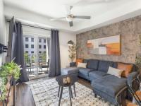 DT SLC - King Bed - Gym - Parking - Walk Score 90 - Bed and Breakfast Salt Lake City