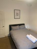 Modern one bed heart of Greenwich - B&B Plumstead