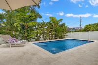NEW! Perfect Naples - HEATED SALTWATER POOL - B&B Naples