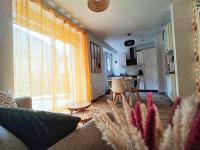 Le Rez des Arcades - T2 en RDC hypercentre - B&B Carentan