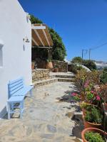 18th-Century Heritage Stone House with Private Garden - B&B Ano Mera