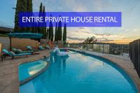 Entire Private 4BR 2Bth, Pool, View, 4 Parking, King Bed, Big Yard - B&B El Cajon