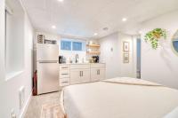 Stay Portland - Budget-Friendly Basement Hideaway - 91 WalkScore - B&B Portland