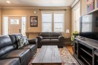 Garfield 2BR - New Build - Foodie-Friendly Stay - B&B Portland