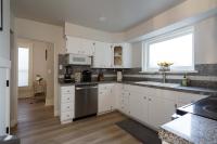 Alphabet District - 2BR Retreat - Prime Locale - B&B Portland