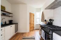 Stay Portland - 3BR - Sleeps 6 - Steps to NW 23rd - Fast WiFi - Chambres d'hôtes Portland