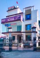 Deluxe Double Room (2 Adults + 1 Child)