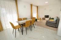Rosabella Apartments - B&B Novalja
