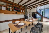 Villa Pinokio W BBQ & Backyard - B&B Bandung