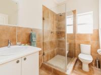 Manor One Kingswood Golf Estate - B&B George