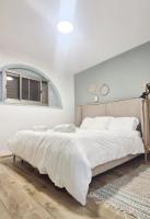 One-Bedroom Standard Apartment