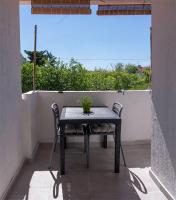 Studio apartment Georgina - Bed and Breakfast Novalja