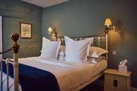 Family Room with Bath