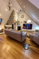 Zentrale Maisonette mit Büro & Parkplatz - B&B Griesheim