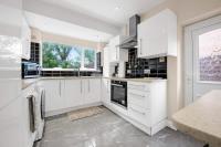 4 Bed Northenden Home Free Parking - B&B Manchester